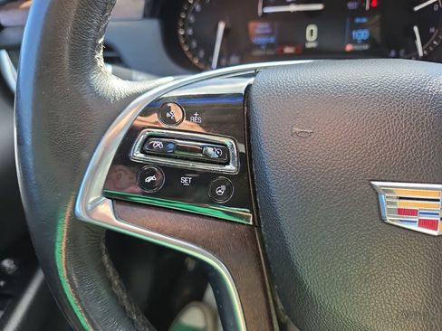 Used 2019 Cadillac XTS Luxury image 21