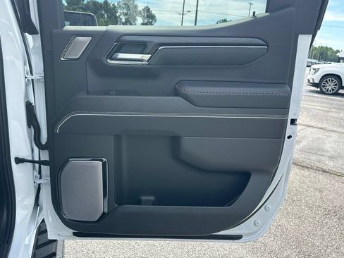 New 2026 GMC Sierra 1500 AT4X AWD/4WD image 17