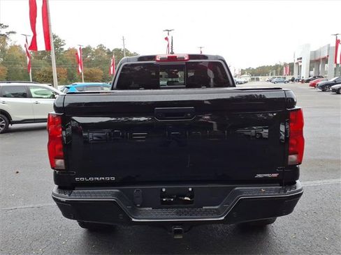 Used 2024 Chevrolet Colorado ZR2 w/ Technology Package image 2