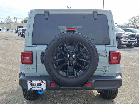 Used 2024 Jeep Wrangler Unlimited Sahara w/ Dual Top Group image 23