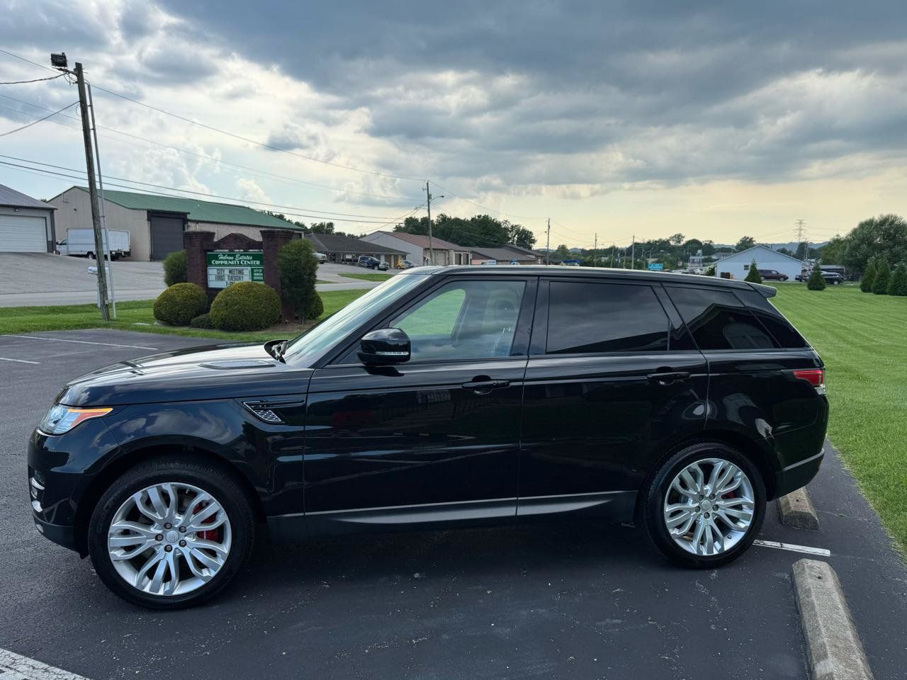 Used 2015 Land Rover Range Rover Sport Supercharged AWD/4WD image 4