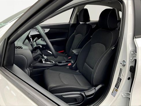 Used 2024 Kia Forte LXS image 25