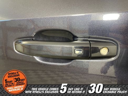 Used 2022 GMC Sierra 1500 Elevation image 12