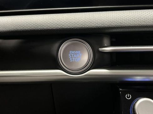 Used 2025 Hyundai Tucson SEL image 24