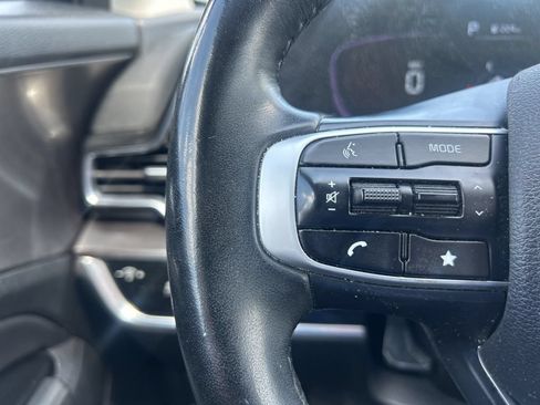Certified 2023 Kia Sportage EX AWD/4WD image 19