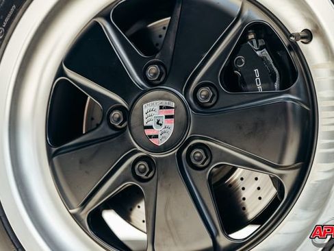 Used 2002 Porsche 911 Cabriolet image 3