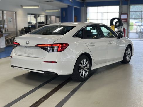 Used 2024 Honda Civic LX image 4