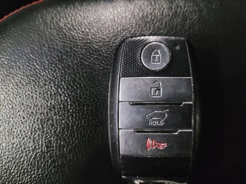 Used 2019 Kia Soul + image 32