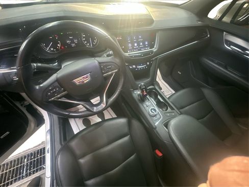 Used 2021 Cadillac XT6 Luxury FWD image 32