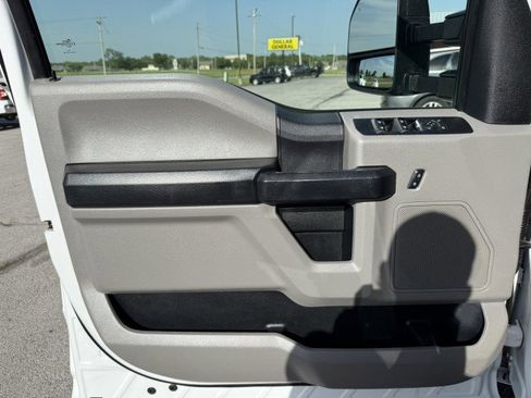 Used 2020 Ford F250 XL w/ Power Equipment Group image 26