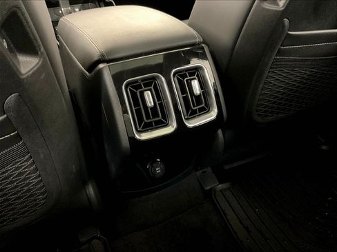Used 2025 Kia Sorento SX FWD image 10
