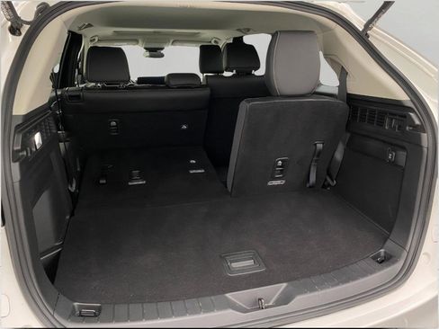 Used 2025 MAZDA CX-90 3.3 Turbo w/ Preferred Package image 6