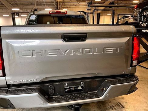 Used 2023 Chevrolet Colorado LT w/ LT Convenience Package II AWD/4WD image 28