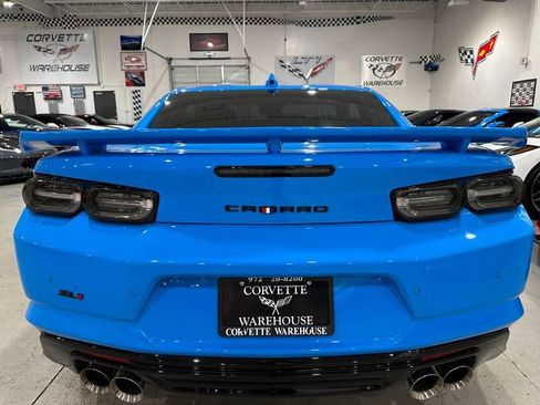 Used 2022 Chevrolet Camaro ZL1 RWD image 7
