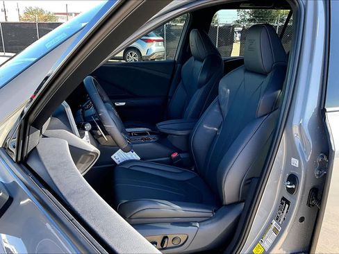 New 2026 Lexus TX 500h AWD image 9