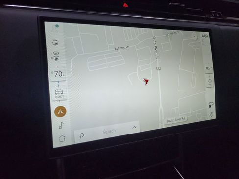 New 2025 Land Rover Range Rover SE image 35