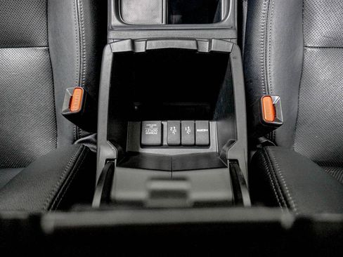 Used 2016 Honda CR-V EX image 30