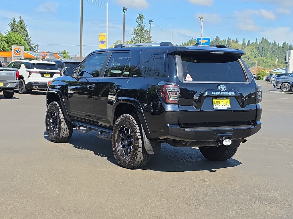 Used 2019 Toyota 4Runner SR5 Premium AWD/4WD image 4