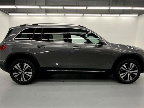 New 2026 Mercedes-Benz GLB 250 image 9