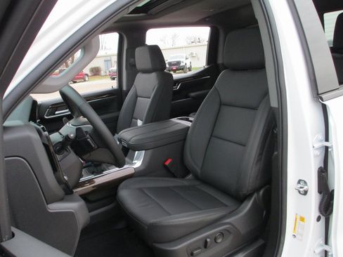 New 2026 GMC Sierra 1500 Elevation w/ Elevation Premium Package image 15