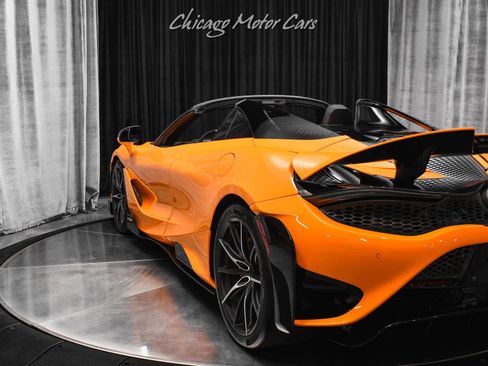 Used 2022 McLaren 765LT image 48