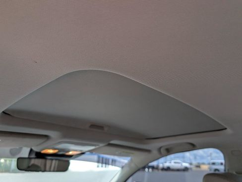 Used 2018 Honda Accord Touring image 31