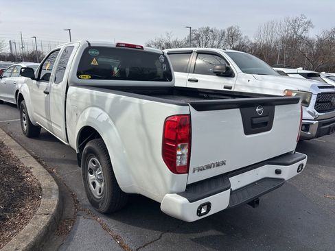 Used 2018 Nissan Frontier S image 3