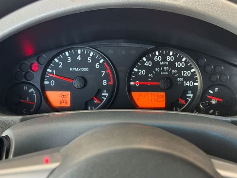 Used 2018 Nissan Frontier SV AWD/4WD image 25
