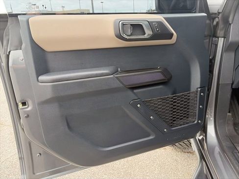 Used 2024 Ford Bronco Wildtrak image 11