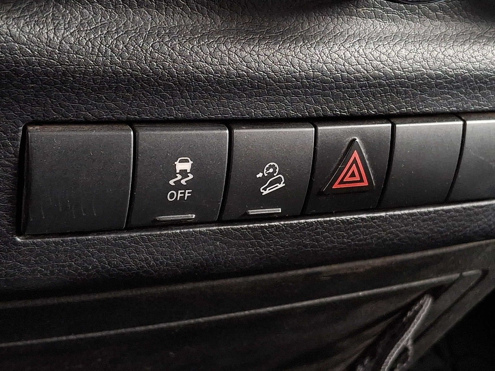 Used 2015 Jeep Wrangler Sport AWD/4WD image 25