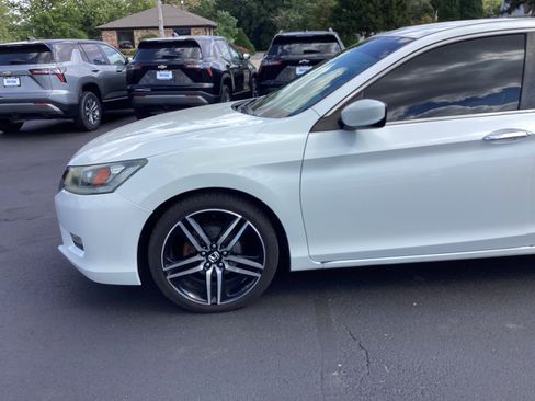 Used 2014 Honda Accord LX image 2