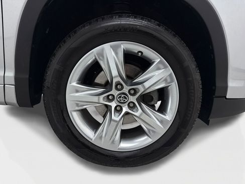 Used 2018 Toyota Highlander Limited FWD image 52