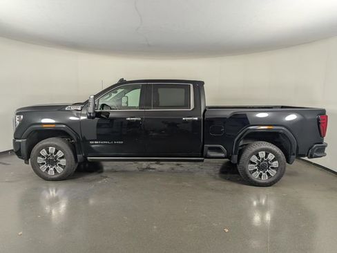 Used 2024 GMC Sierra 2500 Denali w/ Denali Reserve Package image 5