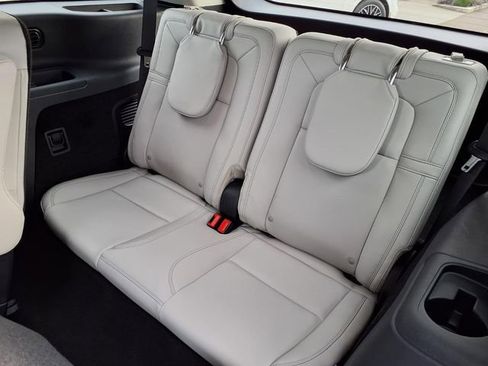 Used 2025 Lincoln Aviator Reserve w/ Equipment Group 201A AWD/4WD image 18
