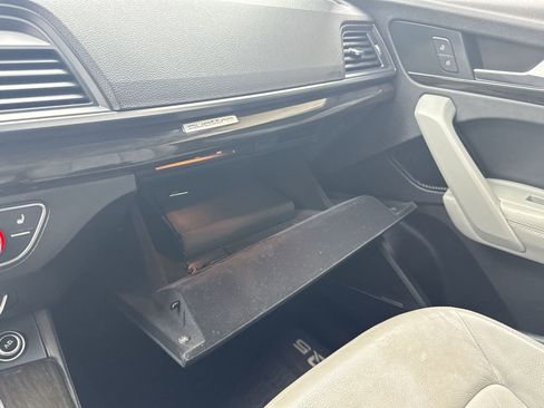 Used 2018 Audi Q5 Prestige w/ Prestige Package image 21