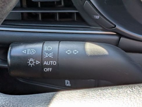 Used 2022 MAZDA MAZDA3 s FWD image 16