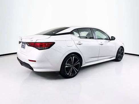 Certified 2023 Nissan Sentra SR w/ SR Premium Package FWD image 10