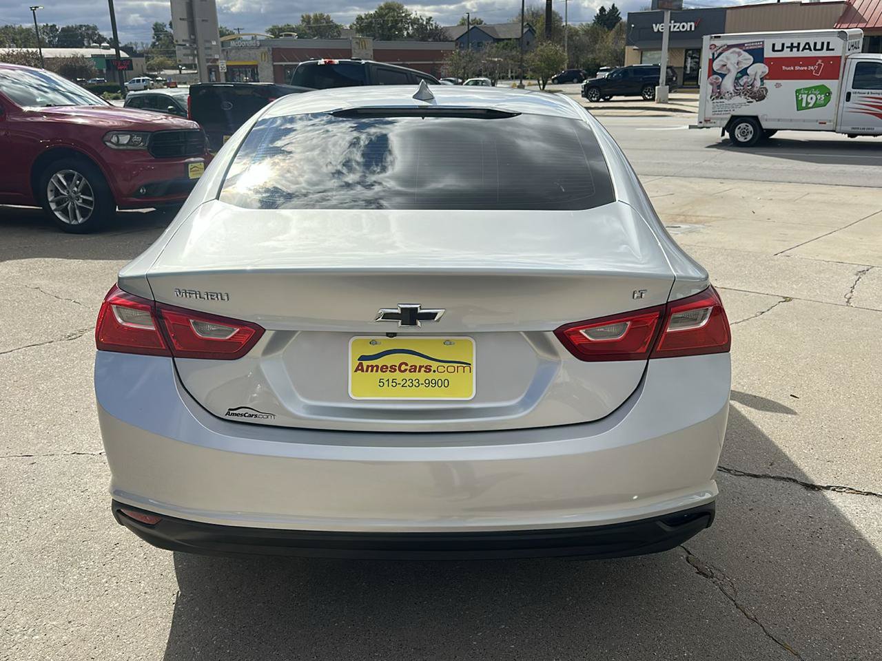 Used 2018 Chevrolet Malibu LT FWD image 4