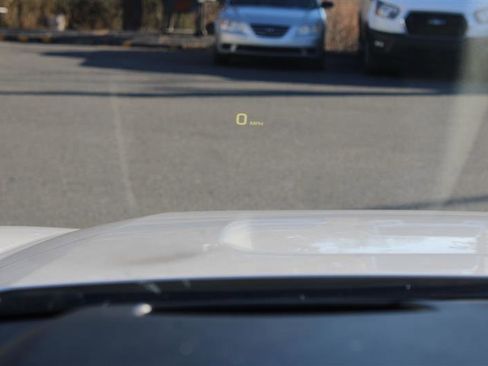 Used 2020 GMC Yukon XL Denali w/ Denali Premium Package image 21