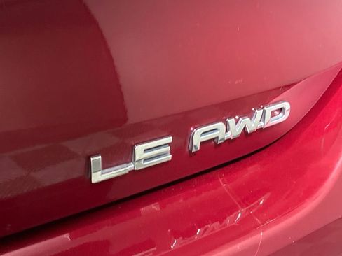 Used 2023 Toyota Highlander LE AWD/4WD image 25
