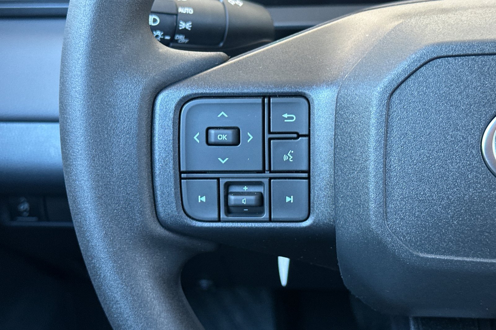 Used 2026 Toyota RAV4 LE FWD image 27