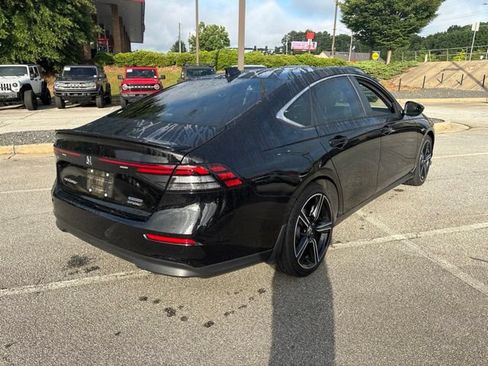 Used 2025 Honda Accord Sport image 4
