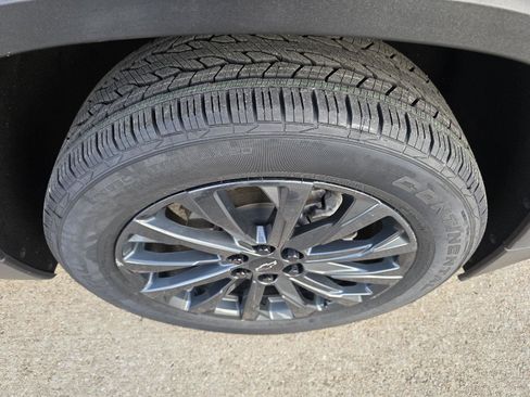 Used 2023 Chevrolet Traverse RS w/ LPO, Floor Liner Package image 59