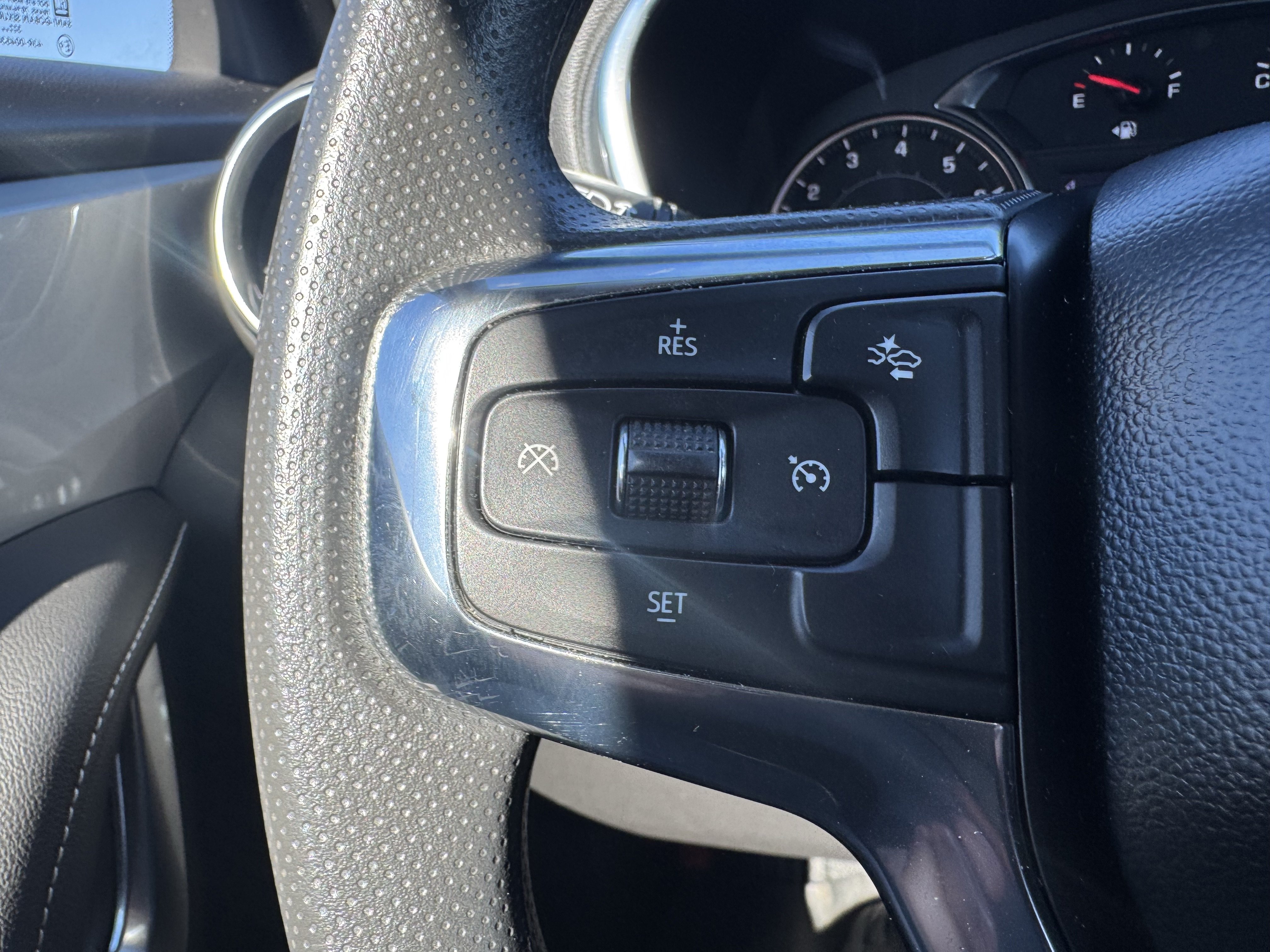Used 2024 Chevrolet Blazer LT w/ Midnight/Sport Edition AWD/4WD image 18