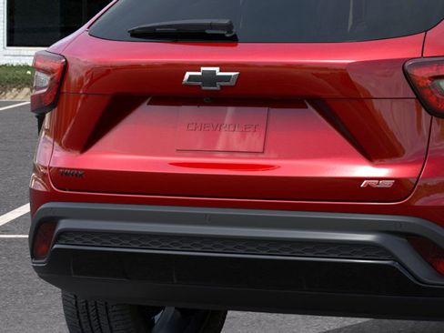 New 2026 Chevrolet Trax RS image 14