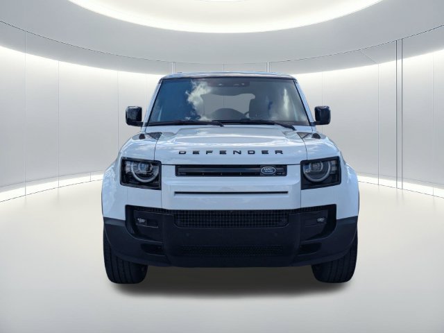 New 2026 Land Rover Defender 110 S AWD/4WD image 9