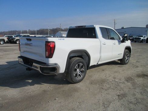 New 2026 GMC Sierra 1500 SLE w/ Max Trailering Package AWD/4WD image 5
