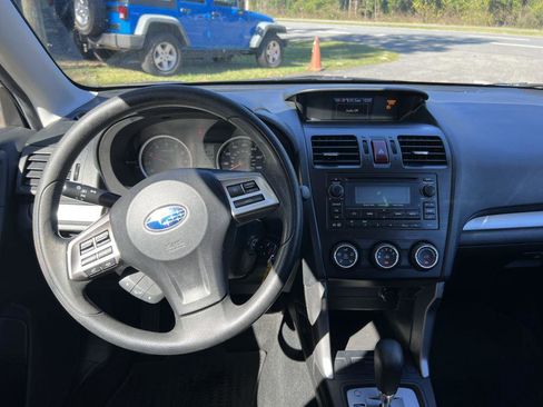 Used 2015 Subaru Forester 2.5i image 12