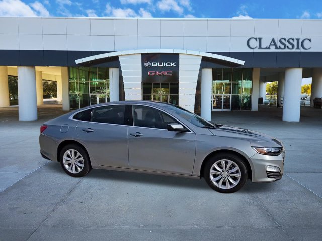 Used 2025 Chevrolet Malibu LT FWD image 9