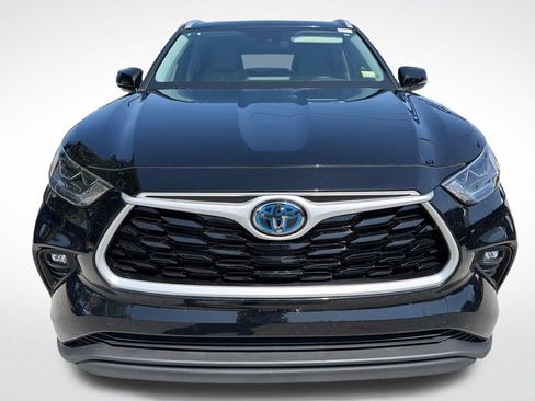 Used 2022 Toyota Highlander Bronze Edition AWD/4WD image 7